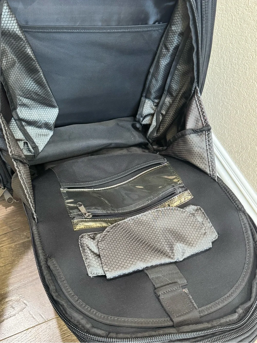 HYLETE Icon 6-in-1 60L Convertible Backpack Travel Gym Duffel Black